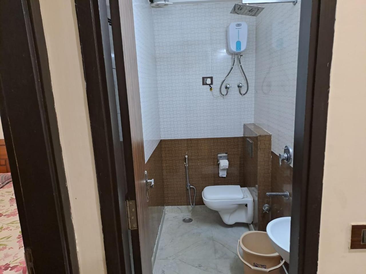 Apartment Short New Delhi